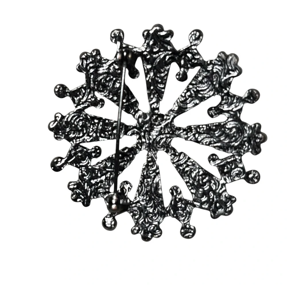 Vintage Snowflake Brooch